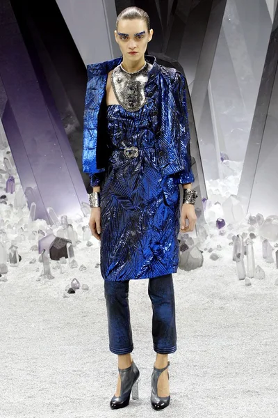 Look 62